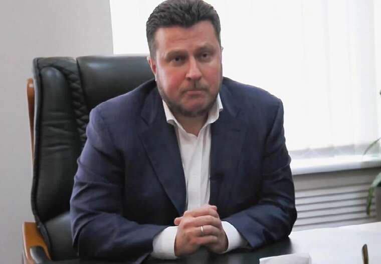 Золотий унітаз, Конча-Заспа та «будинок-монстр»: як родина нардепа Антона Яценка обросла елітною нерухомістю