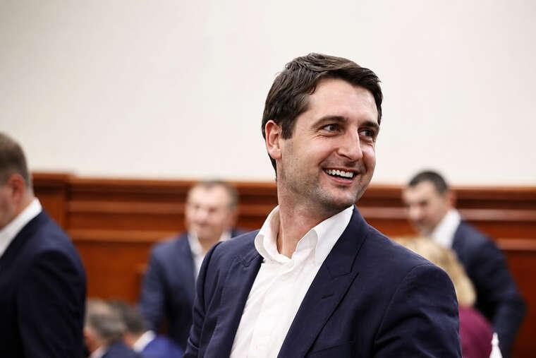 Життя без власного даху над головою, мільйонні доходи та російський слід: чим дивує декларація депутата Київради Георгія Ясинського Життя без власного даху над головою, мільйонні доходи та російський слід: чим дивує декларація депутата Київради Георгія Ясинського