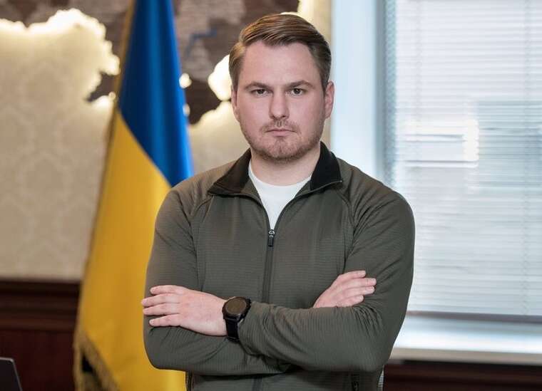 «Ніхто не може знайти Кравченка»: генпрокурор зник після старту операції НАБУ «Карфаген», — ЗМІ «Ніхто не може знайти Кравченка»: генпрокурор зник після старту операції НАБУ «Карфаген», — ЗМІ