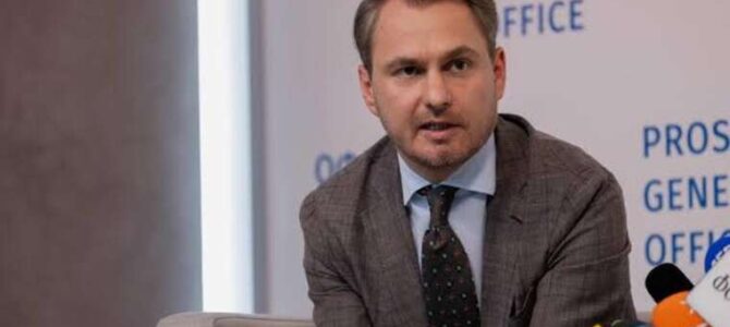 Попри відставку, Кравченку нарахували майже 340 тисяч гривень зарплати за вересень, — ЗМІ