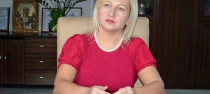 Суддівська приватизація: У Миколаєві служителі Феміди оформлюють службове житло у власність попри мільйонні статки й готівку в доларах